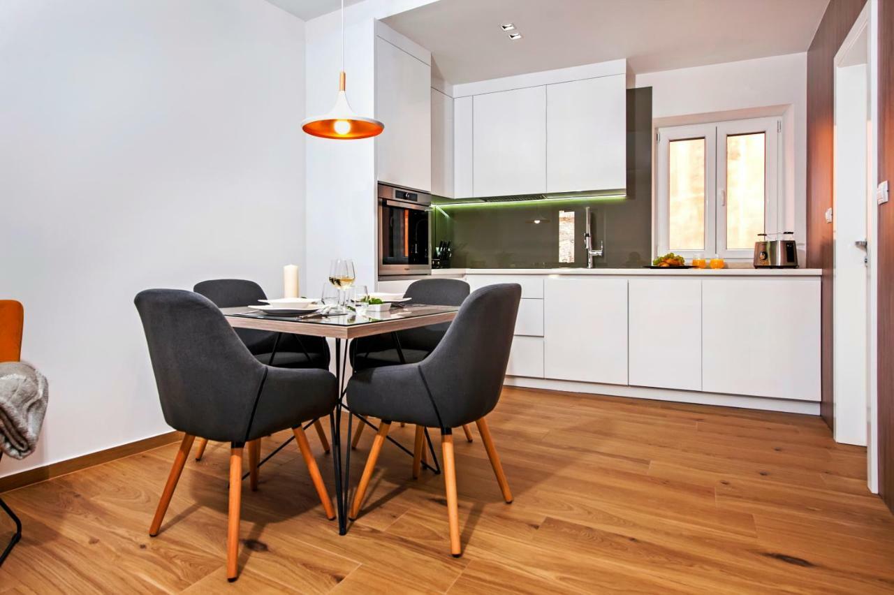 Apartments Vincero ロヴィニ エクステリア 写真