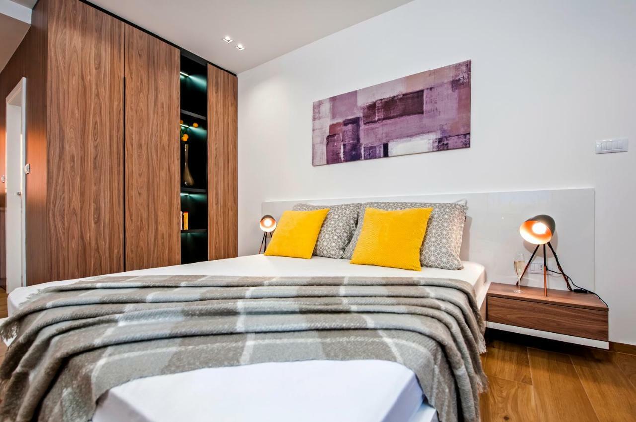 Apartments Vincero ロヴィニ エクステリア 写真