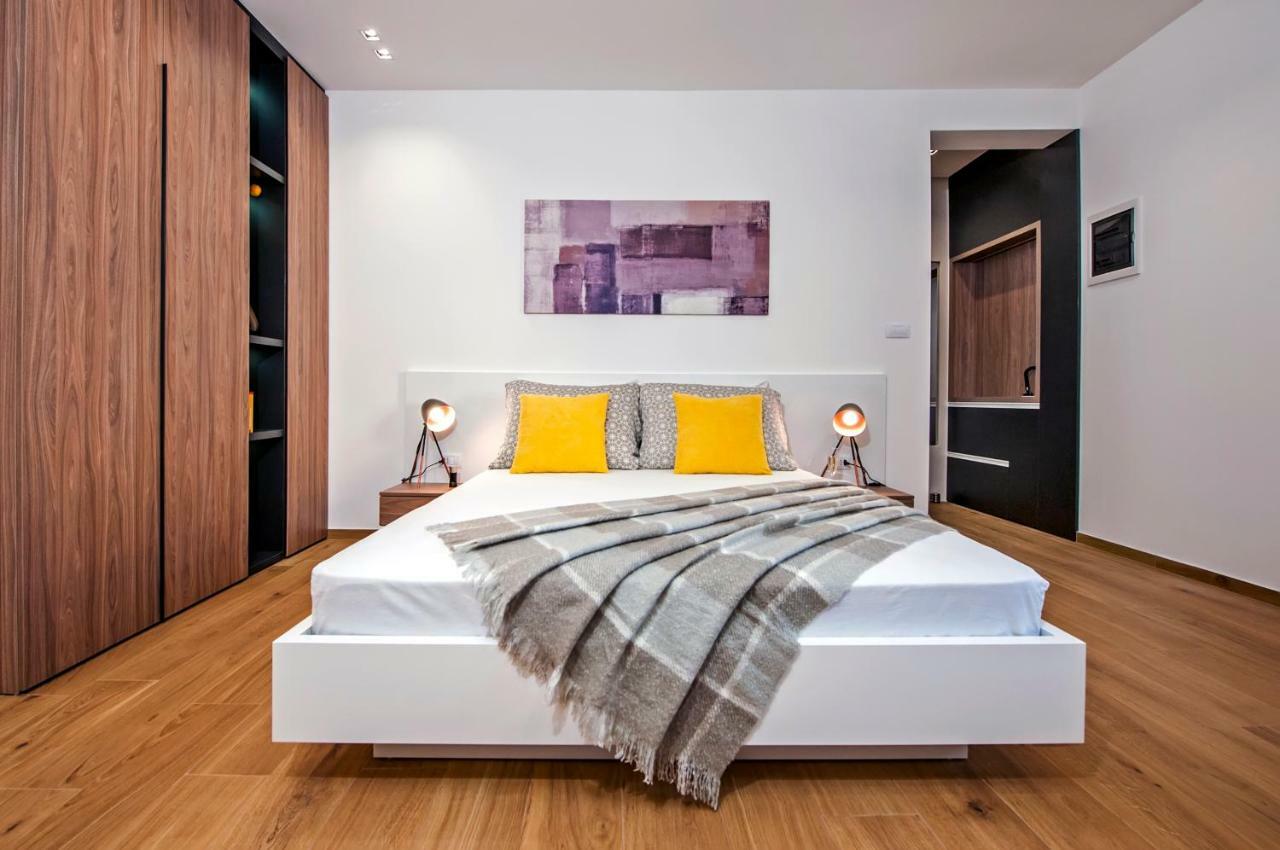 Apartments Vincero ロヴィニ エクステリア 写真